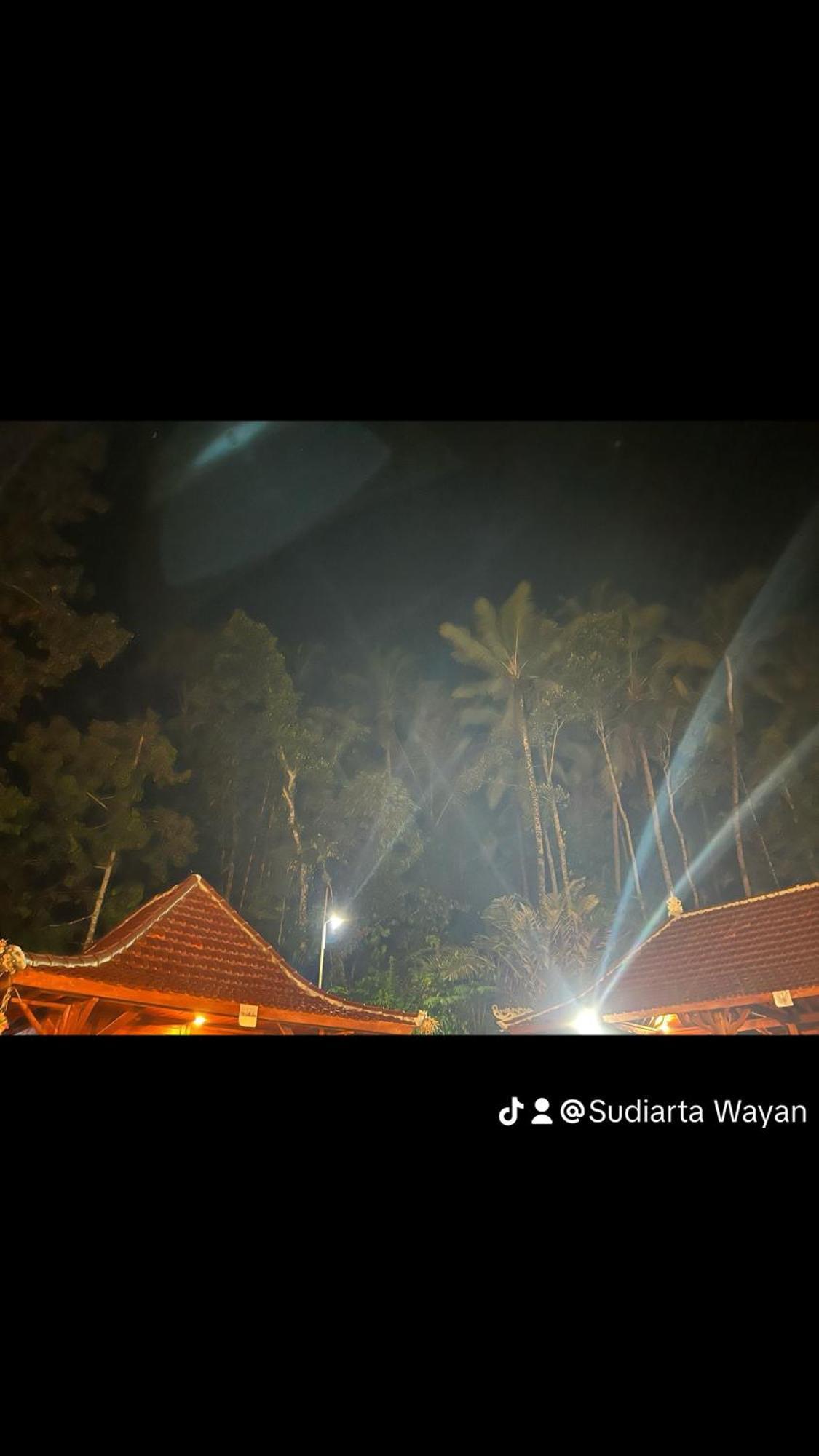 Pondok Manca Undisan Esterno foto